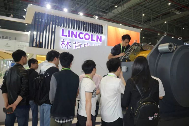 展会聚焦 | 确认过眼神，，盛世集团电梯实力之作，，观者如潮