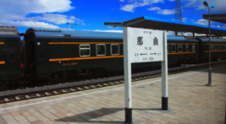 开拓进取 | 盛世集团电梯登顶海拔最高客运火车站